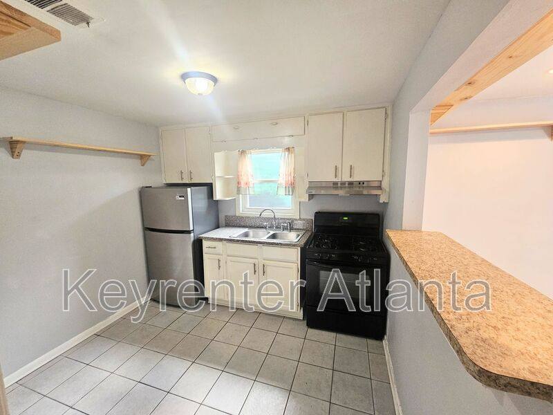 Apartment for rent at 1155 United Ave SE - 1155-C #C, Atlanta, GA 30316