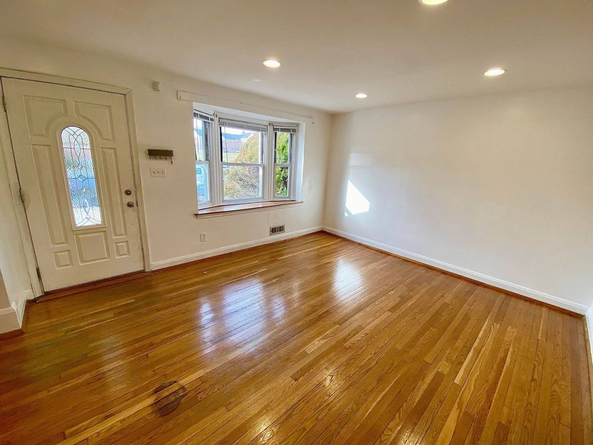 Townhouse for rent at 5781 Edgepark Rd, Baltimore, MD 21239