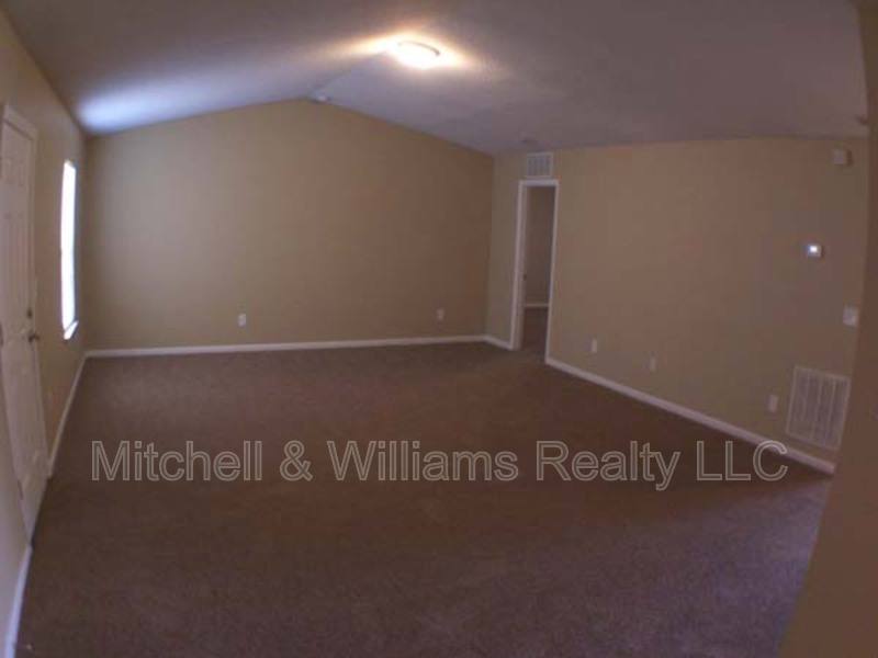 House for rent at 2902 W 5th St, Jacksonville, FL 32254