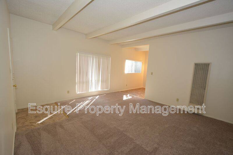 Apartment for rent at 2050 N Ventura Rd #4, Oxnard, CA 93036
