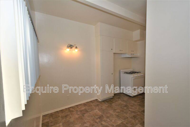 Apartment for rent at 2050 N Ventura Rd #4, Oxnard, CA 93036