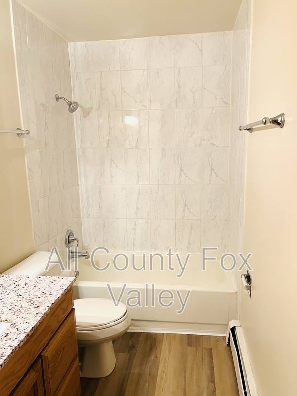 Apartment for rent at 2246 W Nichols Rd #A, Arlington Heights, IL 60004