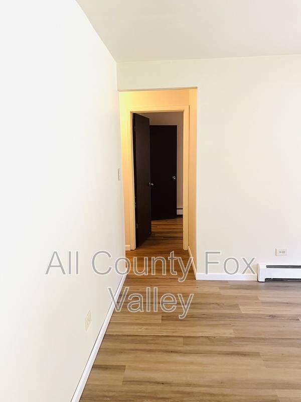 Apartment for rent at 2246 W Nichols Rd #A, Arlington Heights, IL 60004