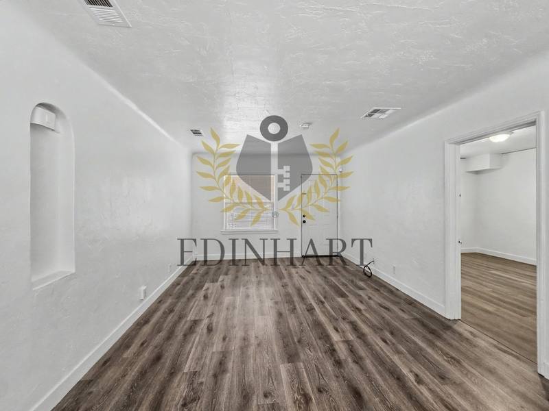 House for rent at 3049 E McKinley Ave, Fresno, CA 93703