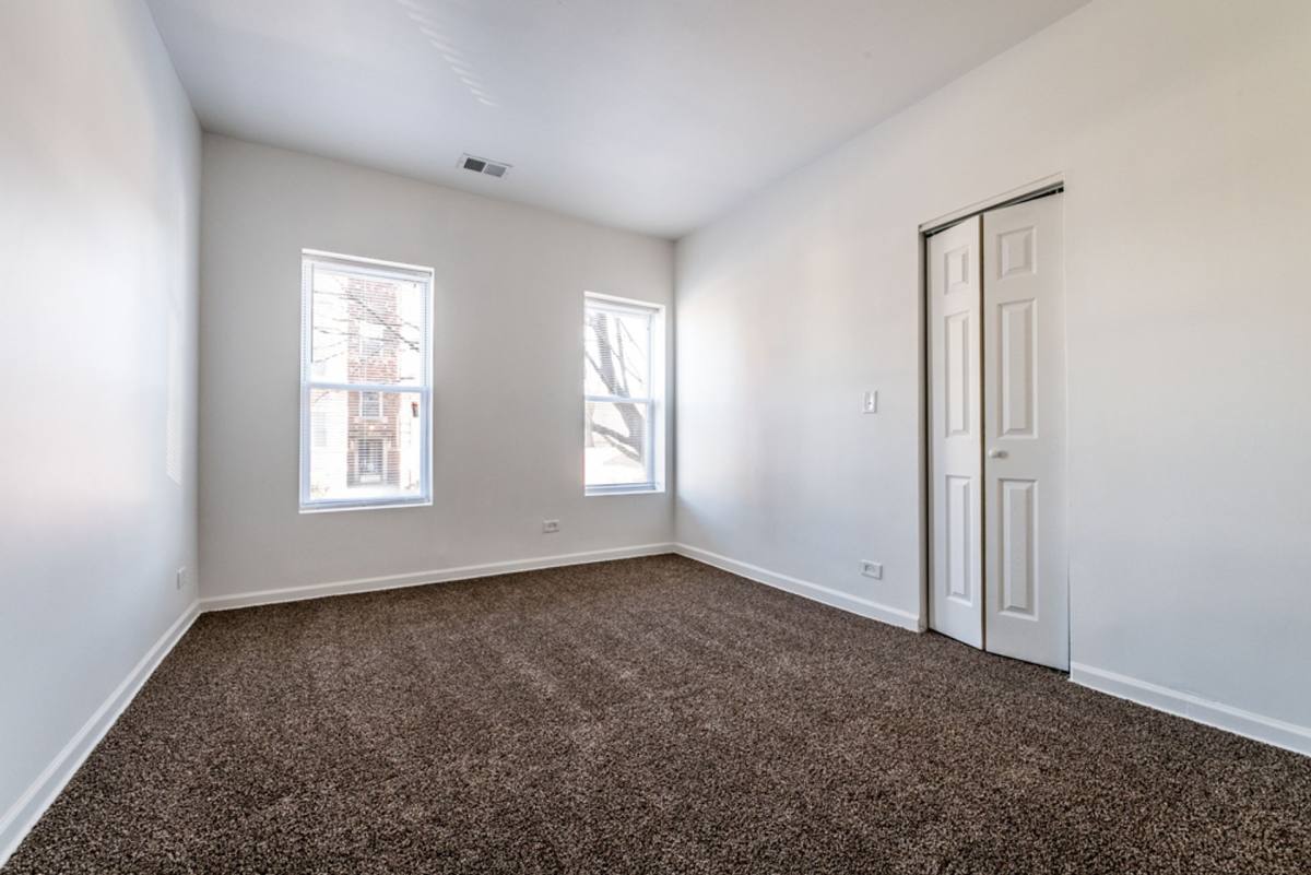 Apartment for rent at 433-35 E 109th, Chicago, IL 60628