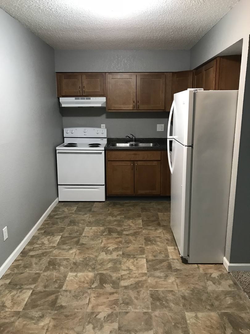 Apartment for rent at 285 Robins Rd, Hiawatha, IA 52233