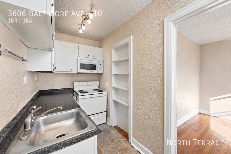 Apartment for rent at 3606 Baltimore Ave, Kansas City, MO 64111