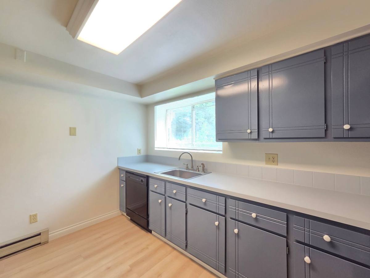 Apartment for rent at 309 E 14th Ave, Spokane, WA 99202