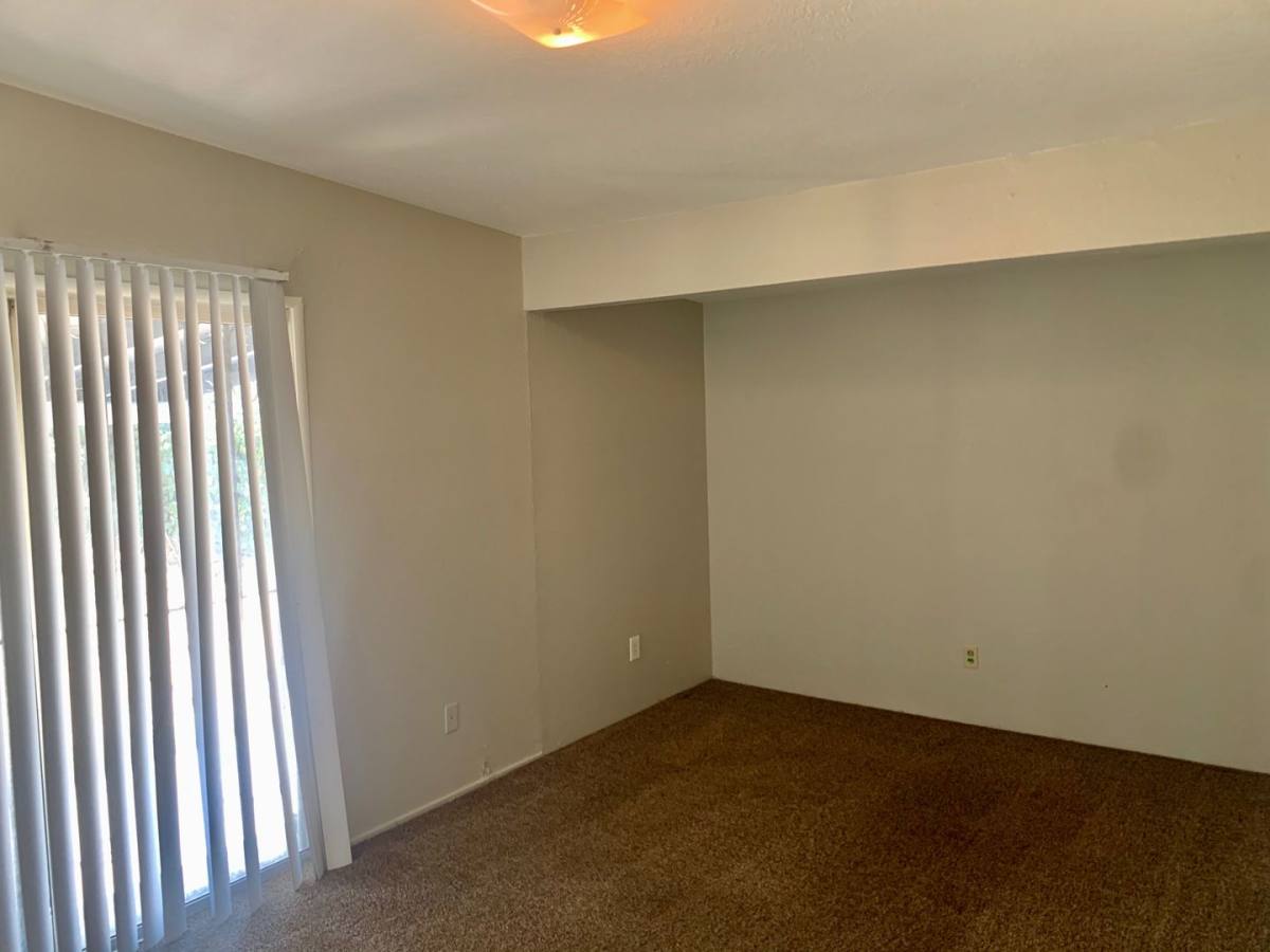 House for rent at 332 W Myers Ave, Fresno, CA 93706