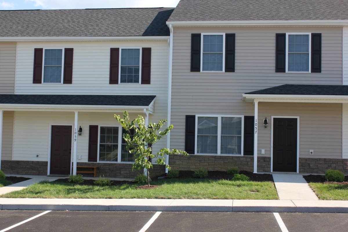 Townhouse for rent at 1033 Wellington Dr, Harrisonburg, VA 22802