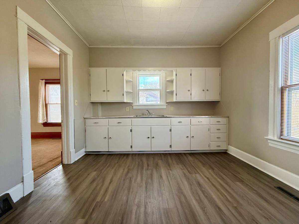 House for rent at 107 Clark St, Reinbeck, IA 50669