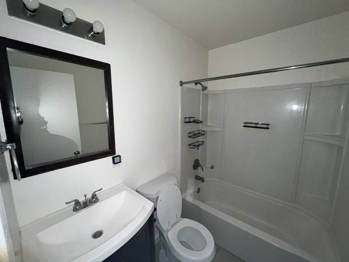Apartment for rent at 2856 Del Paso Blvd, Sacramento, CA 95815