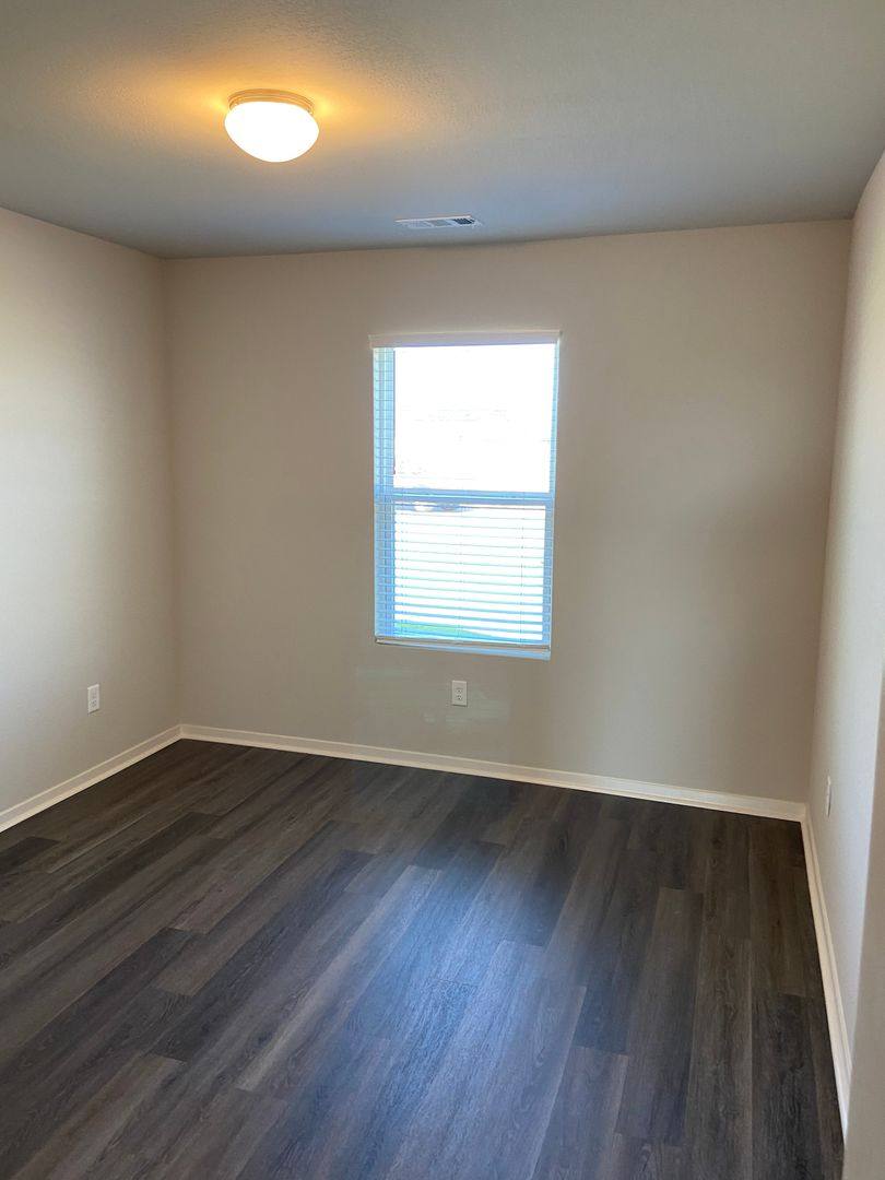 House for rent at 108 Ellis Dr, Brookland, AR 72417