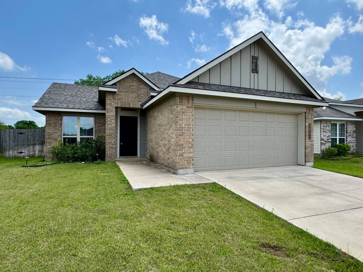 House for rent at 3925 S Fork Ranch Rd, Waco, TX 76705