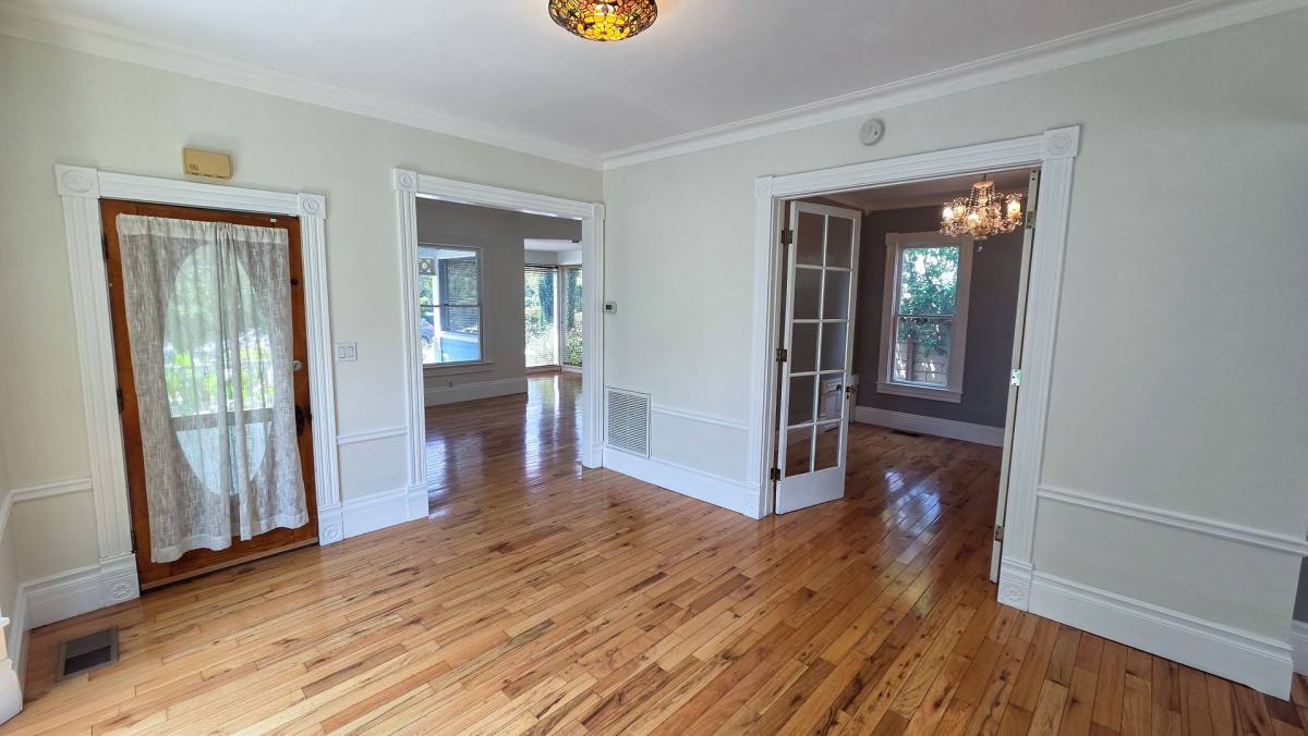 Apartment for rent at 7026 Friends Ave, Whittier, CA 90602