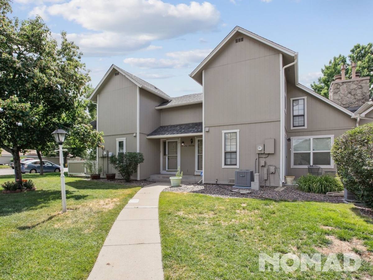 Townhouse for rent at 2629 S Xanadu Way, Aurora, CO 80014