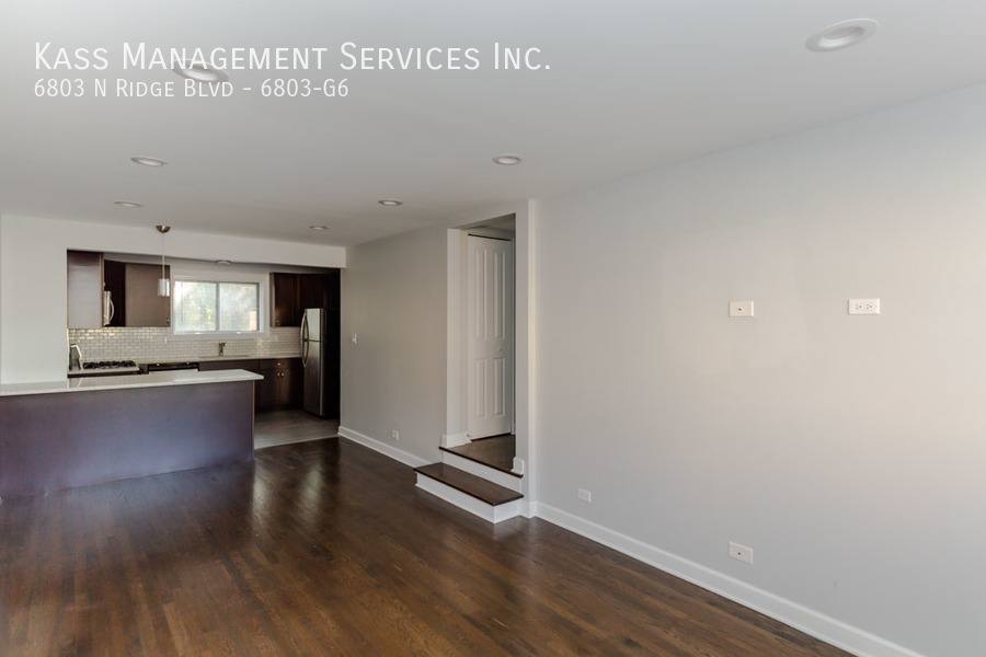 Apartment for rent at 6803 N Ridge Blvd, Chicago, IL 60645