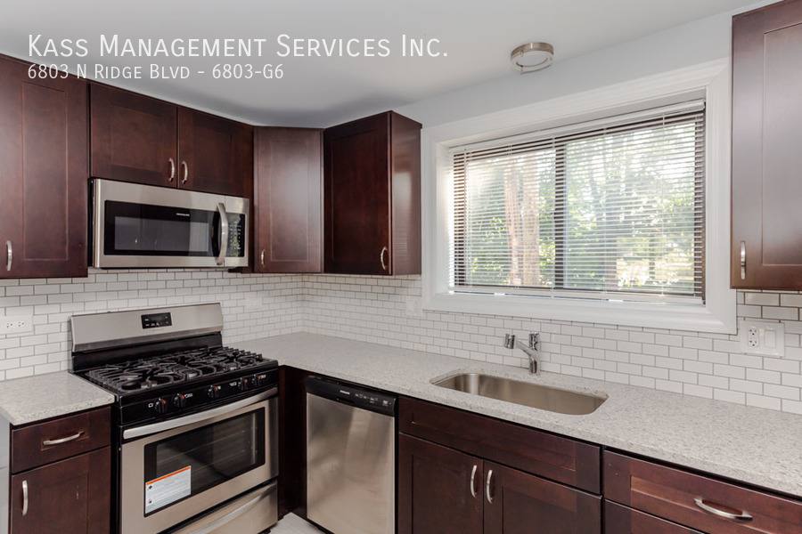 Apartment for rent at 6803 N Ridge Blvd, Chicago, IL 60645