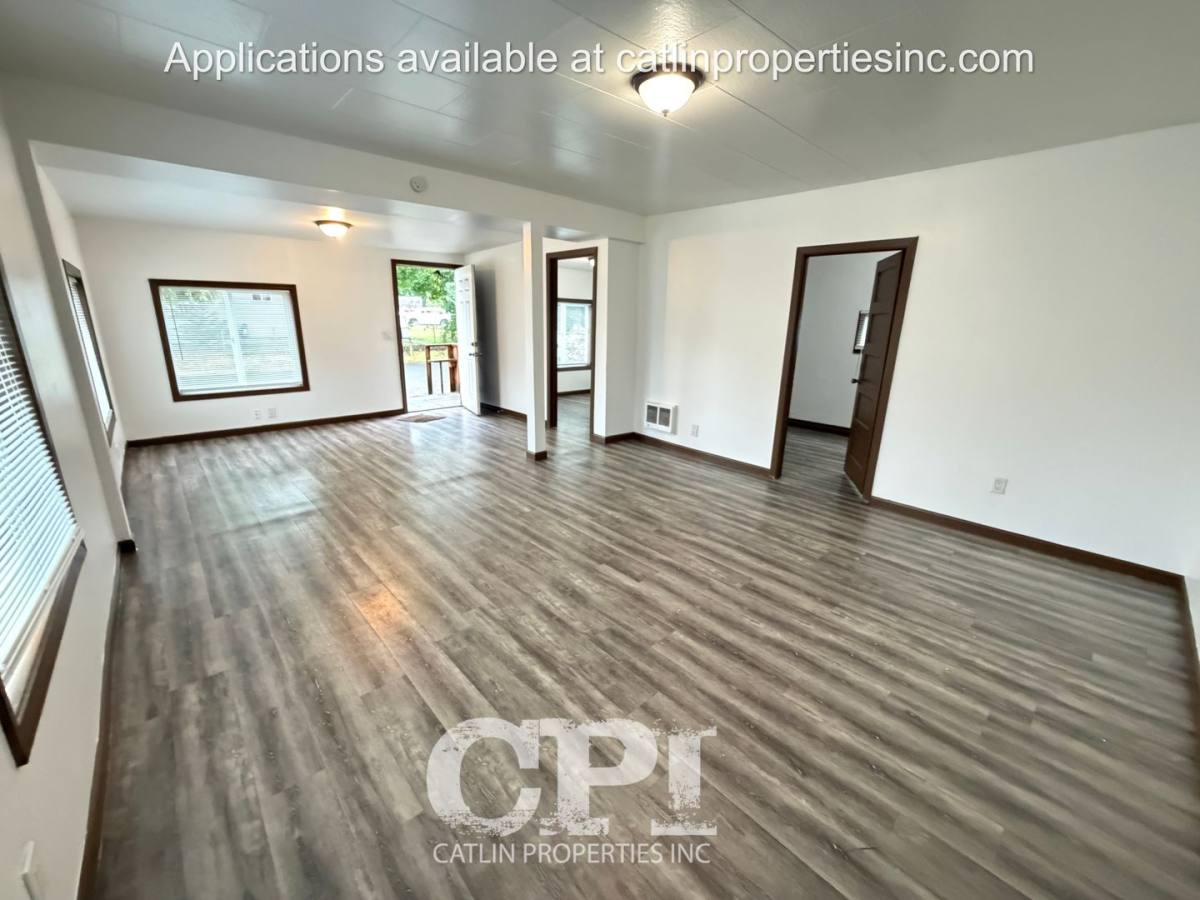 House for rent at 305 Rosewood Ave -Single - Family, Kelso, WA 98626