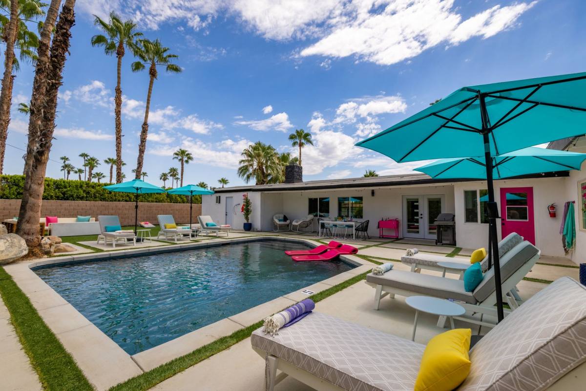 House for rent at 2056 Paseo Roseta, Palm Springs, CA 92262
