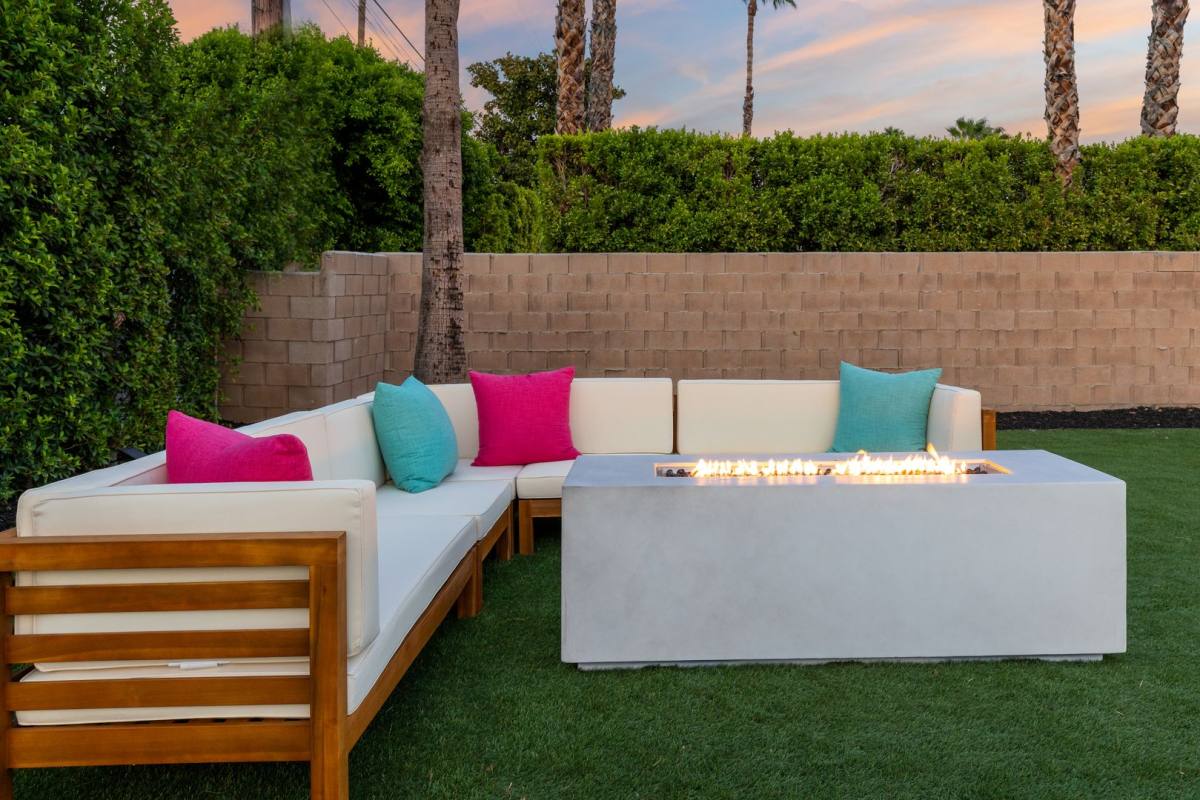 House for rent at 2056 Paseo Roseta, Palm Springs, CA 92262