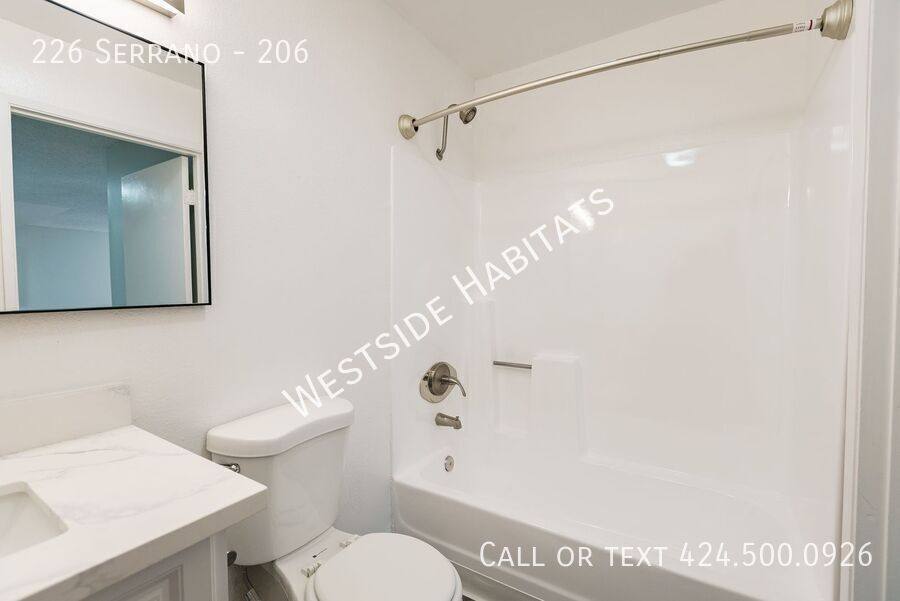Apartment for rent at 226 Serrano, Los Angeles, CA 90004