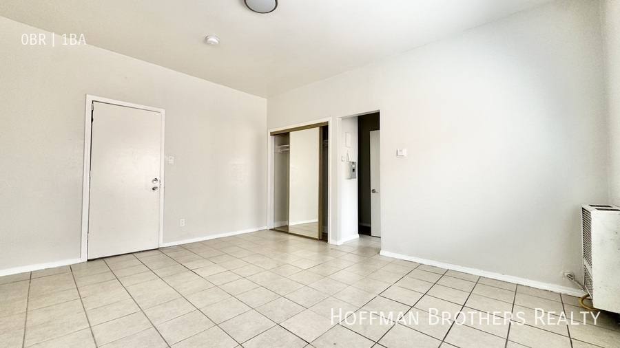 Apartment for rent at 5606 S Figueroa St, Los Angeles, CA 90037