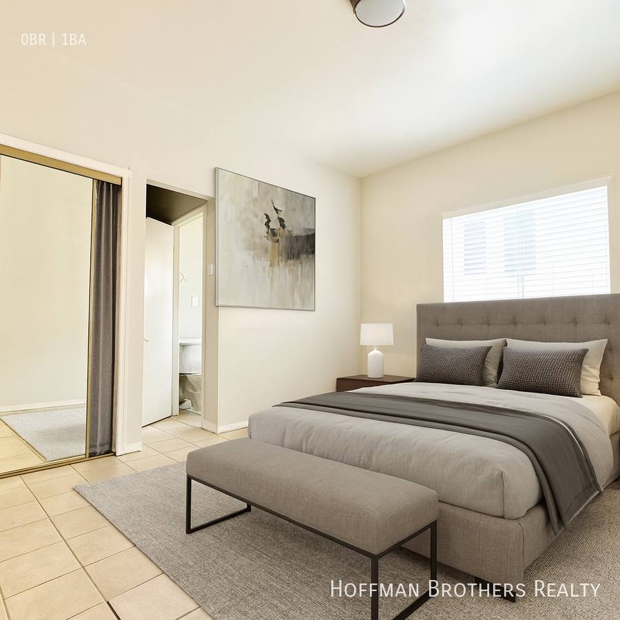 Apartment for rent at 5606 S Figueroa St, Los Angeles, CA 90037