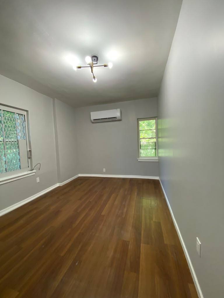 Apartment for rent at 53 Glenwood Ave, Yonkers, NY 10701