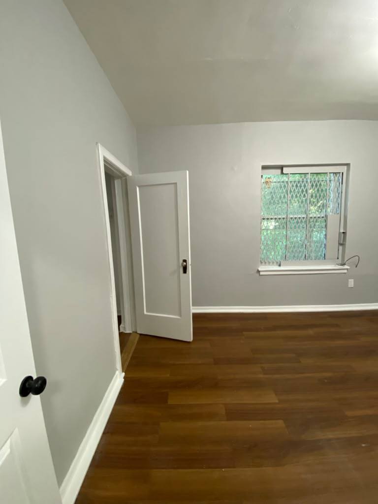Apartment for rent at 53 Glenwood Ave, Yonkers, NY 10701