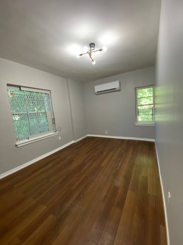 Apartment for rent at 53 Glenwood Ave, Yonkers, NY 10701