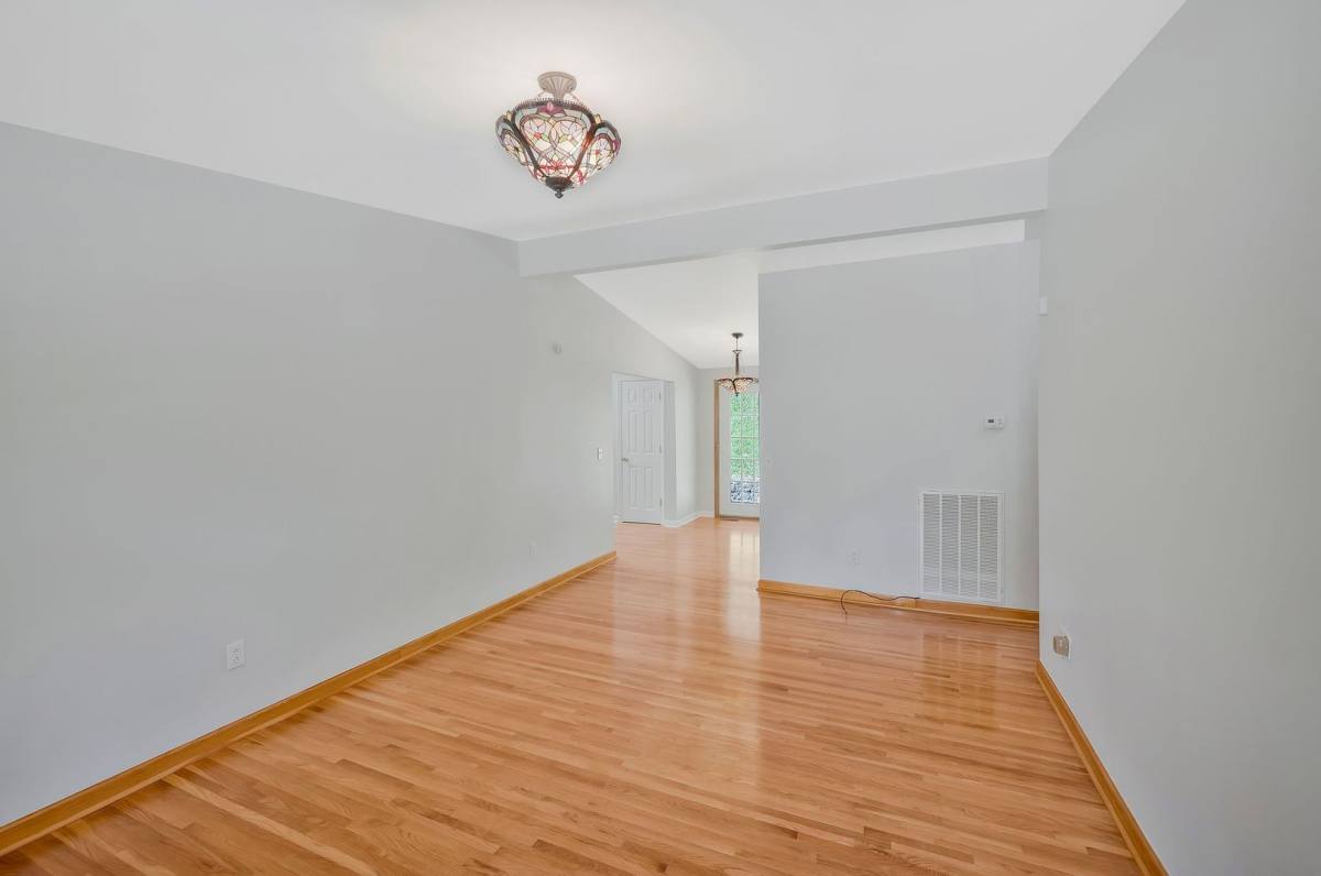 House for rent at 4857 Torbay Dr, Nashville, TN 37211