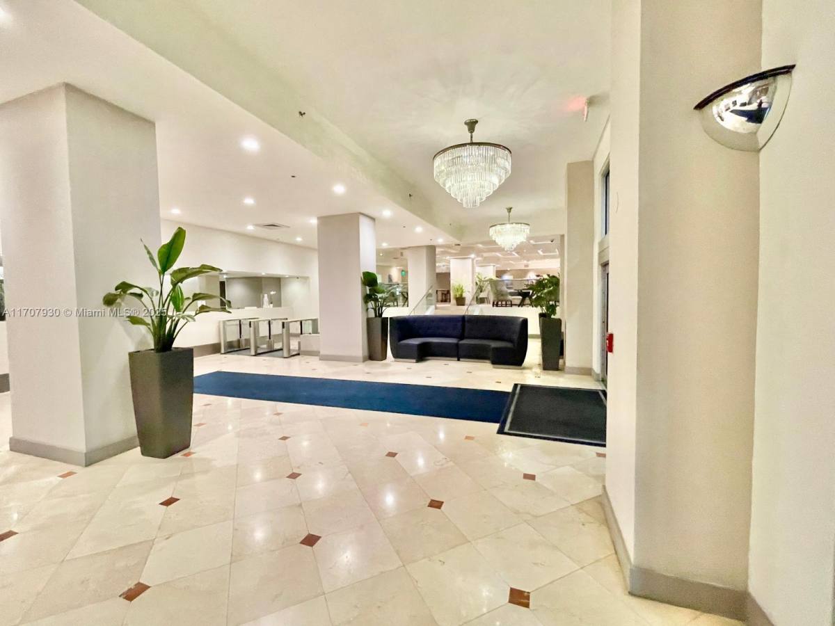 Apartment for rent at 100 Lincoln Rd, Miami Beach, FL 33139