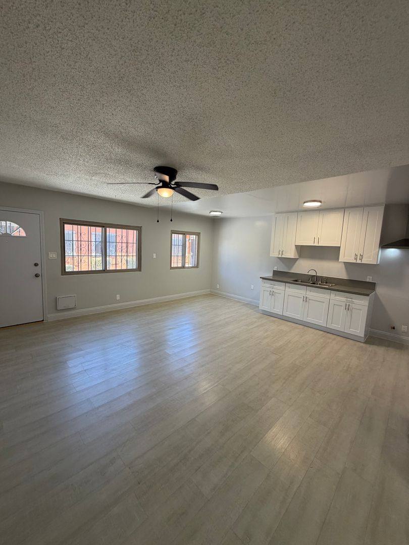 Apartment for rent at 9619 S Hoover St, Los Angeles, CA 90044