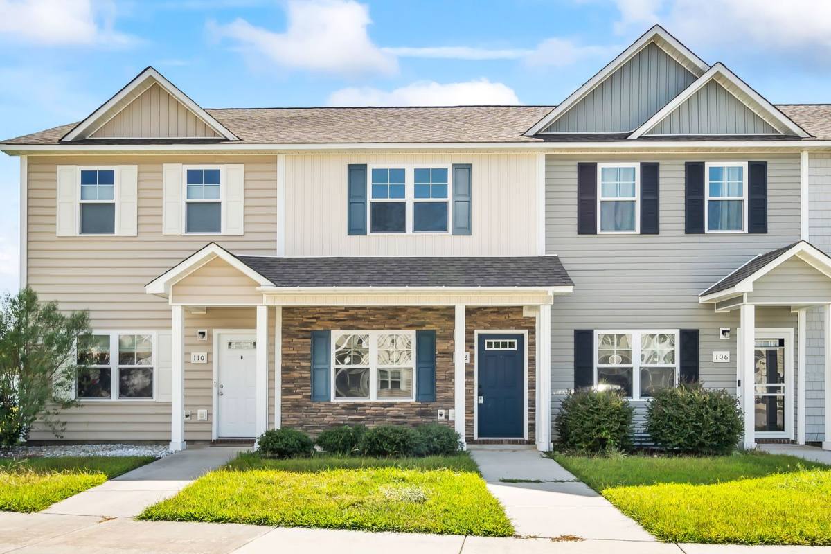 Townhouse for rent at 108 Justice Farm Dr, Sneads Ferry, NC 28460
