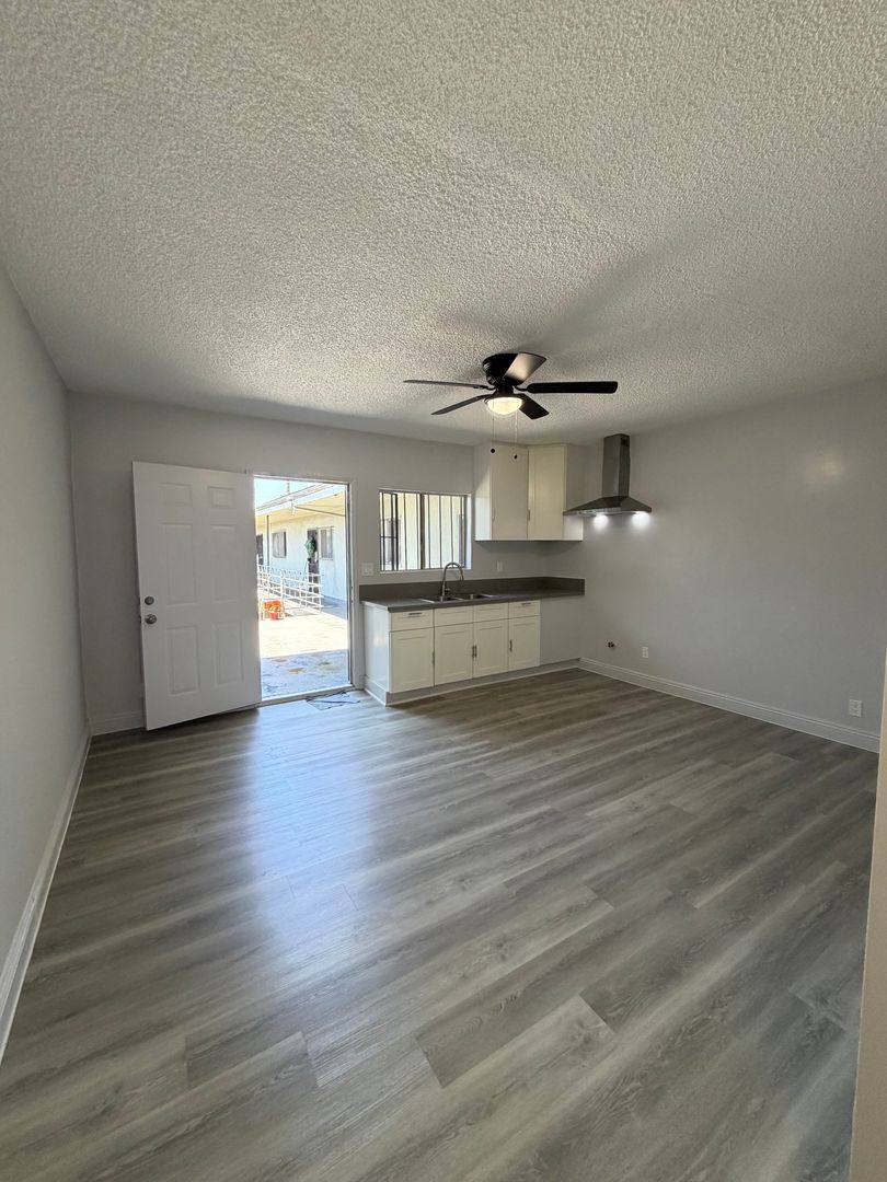 Apartment for rent at 8100 S Western Ave, Los Angeles, CA 90047