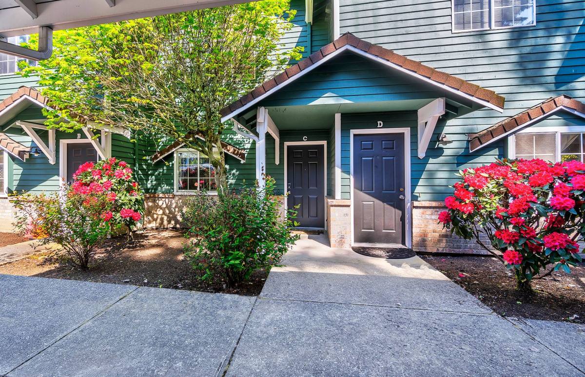 Townhouse for rent at 8104 238th St SW, Edmonds, WA 98026