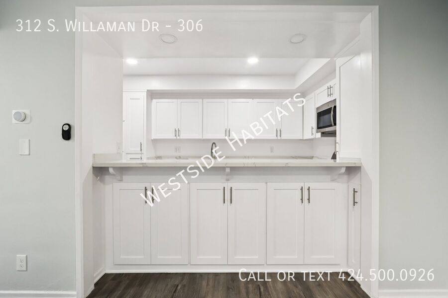 Apartment for rent at 312 S Willaman Dr #306, Los Angeles, CA 90048