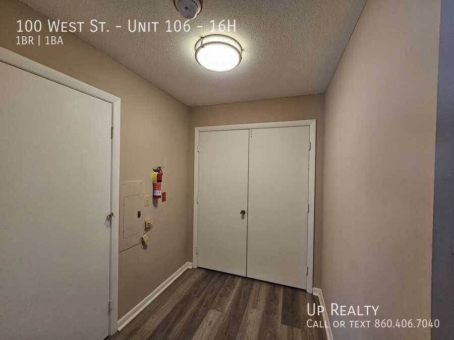 Apartment for rent at 100 W St, Vernon Rockville, CT 06066