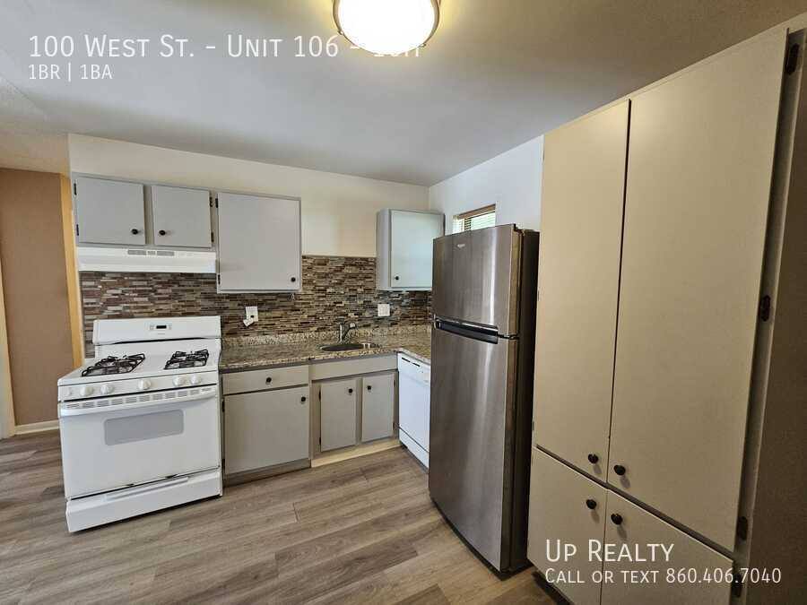 Apartment for rent at 100 W St, Vernon Rockville, CT 06066
