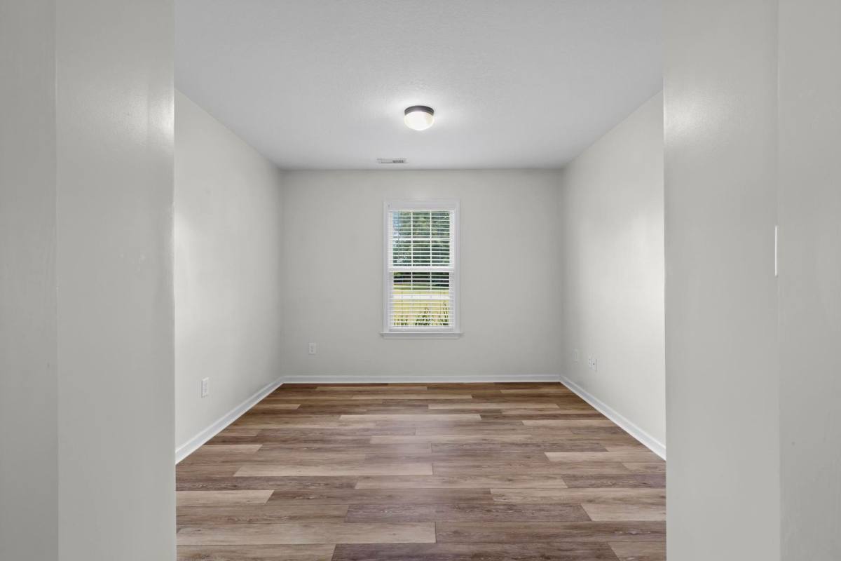 House for rent at 279 Brookstone Way, Jacksonville, NC 28546