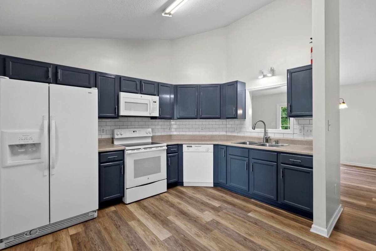 House for rent at 279 Brookstone Way, Jacksonville, NC 28546