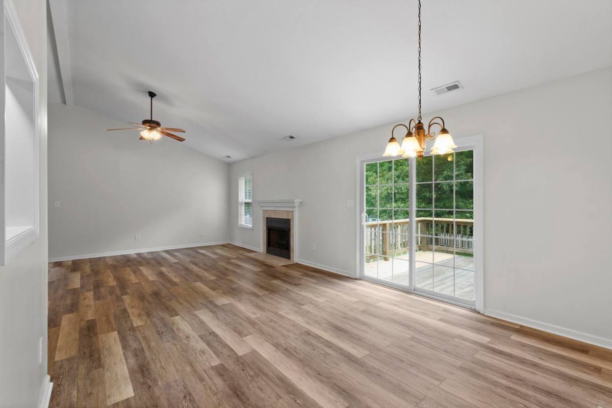 House for rent at 279 Brookstone Way, Jacksonville, NC 28546