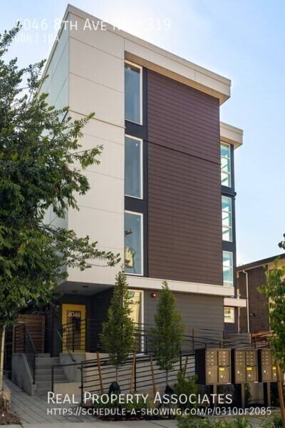 Apartment for rent at 4046 8th Ave NE, Seattle, WA 98105