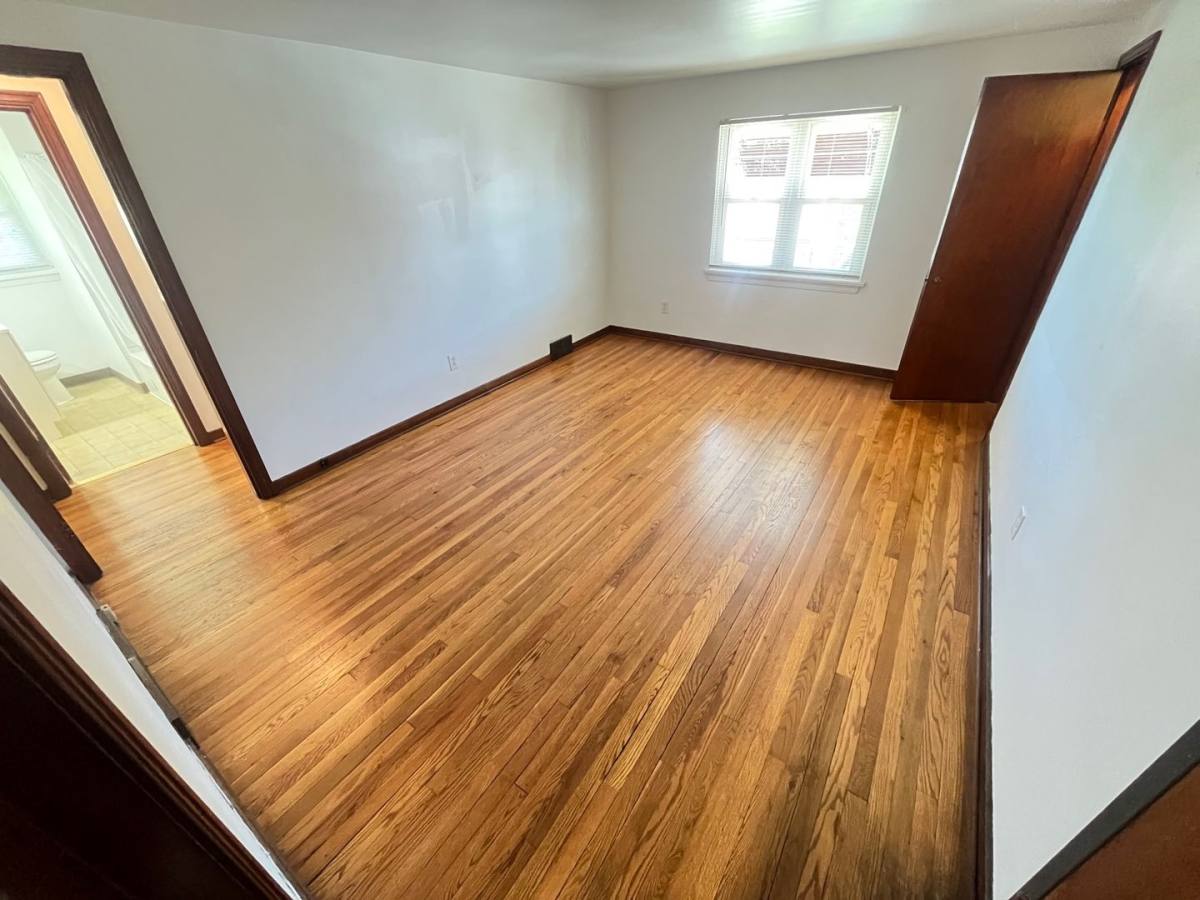 Apartment for rent at 1114-1116 Ohio St, McKeesport, PA 15132