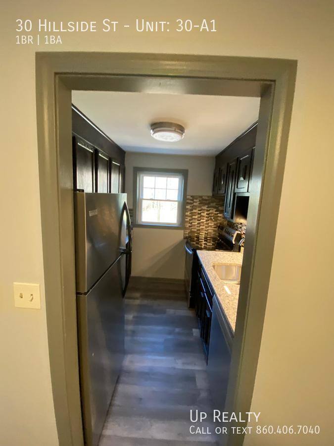 Apartment for rent at 30 Hillside St, East Hartford, CT 06108