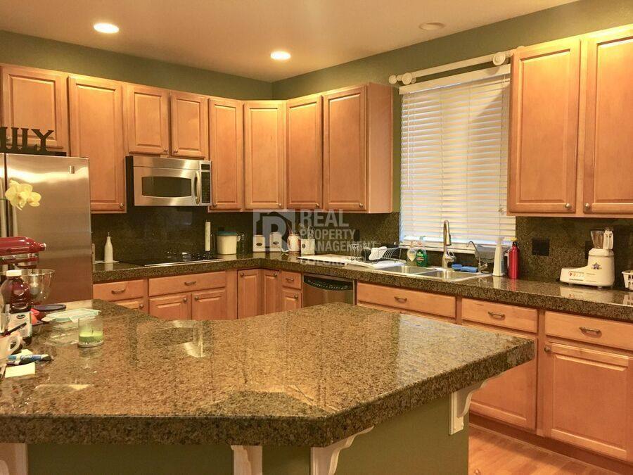 House for rent at 10799 Hickory Ridge Lane, Littleton, CO 80126