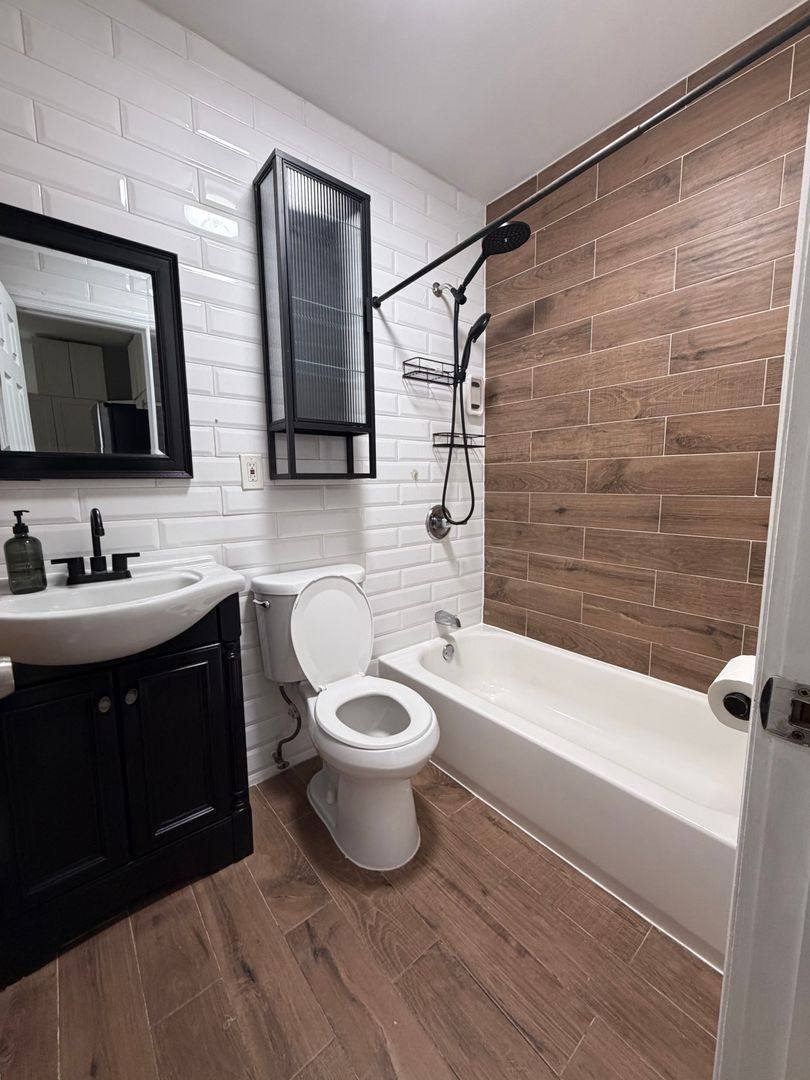 Apartment for rent at 40 Eldert Lane, Brooklyn, NY 11208