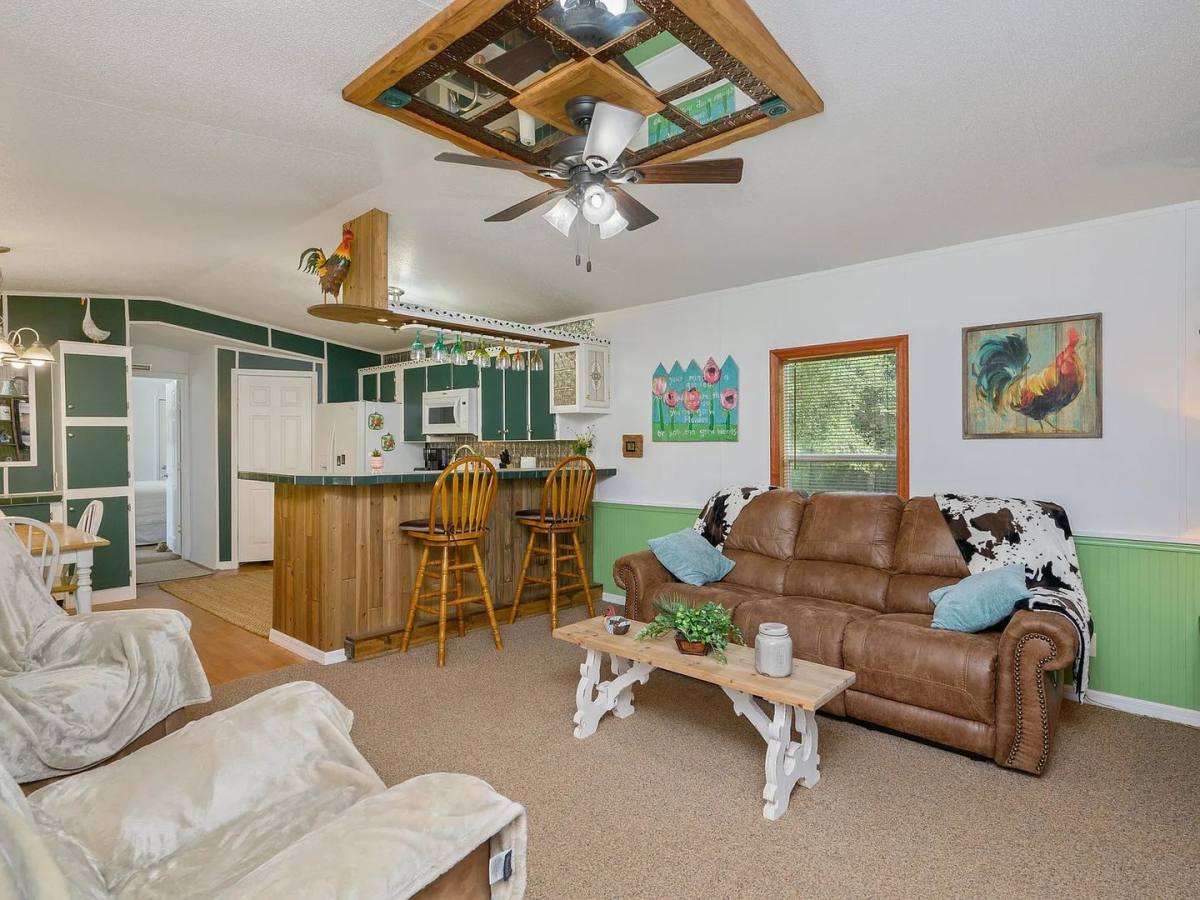 House for rent at 143 Joe Anderson Rd, Defuniak Springs, FL 32433