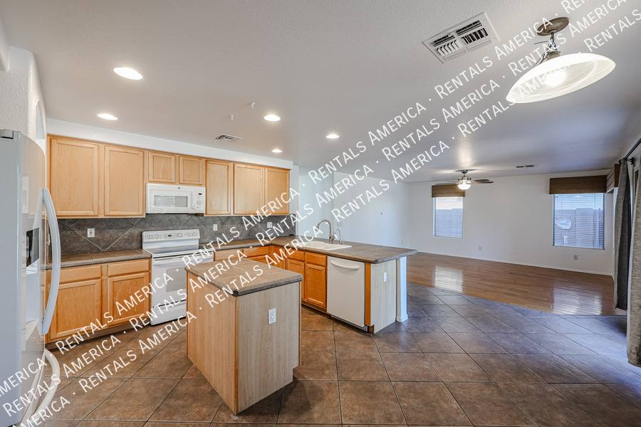 House for rent at 33251 N Symer Dr, Cave Creek, AZ 85331